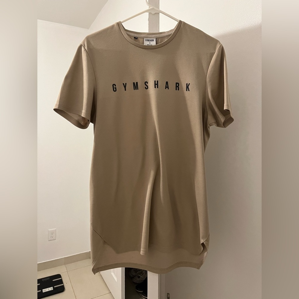 Gymshark shirt size M